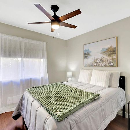 Bright Fun Spacious Home With Pool لاس فيغاس المظهر الخارجي الصورة