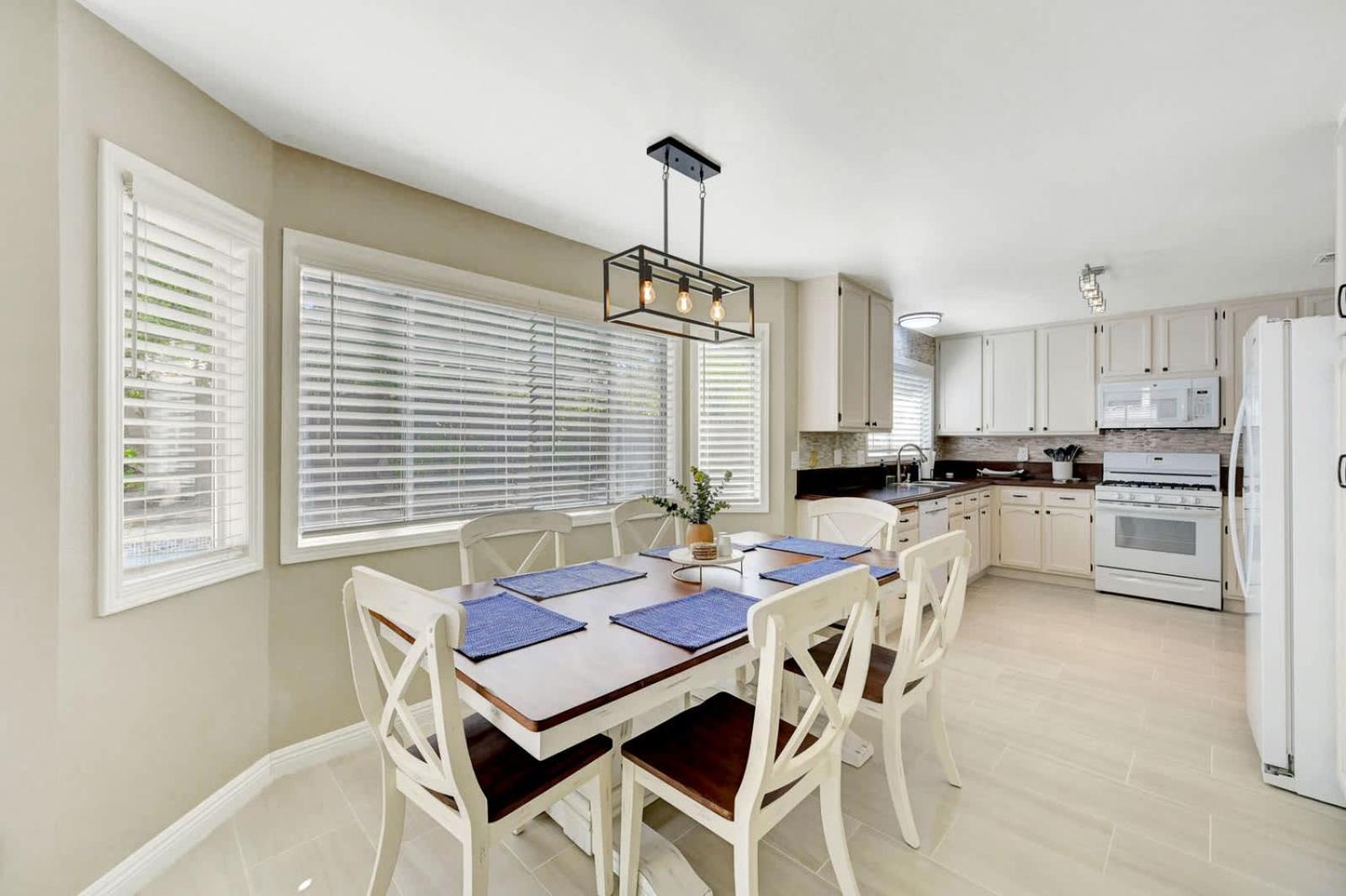 Bright Fun Spacious Home With Pool لاس فيغاس المظهر الخارجي الصورة