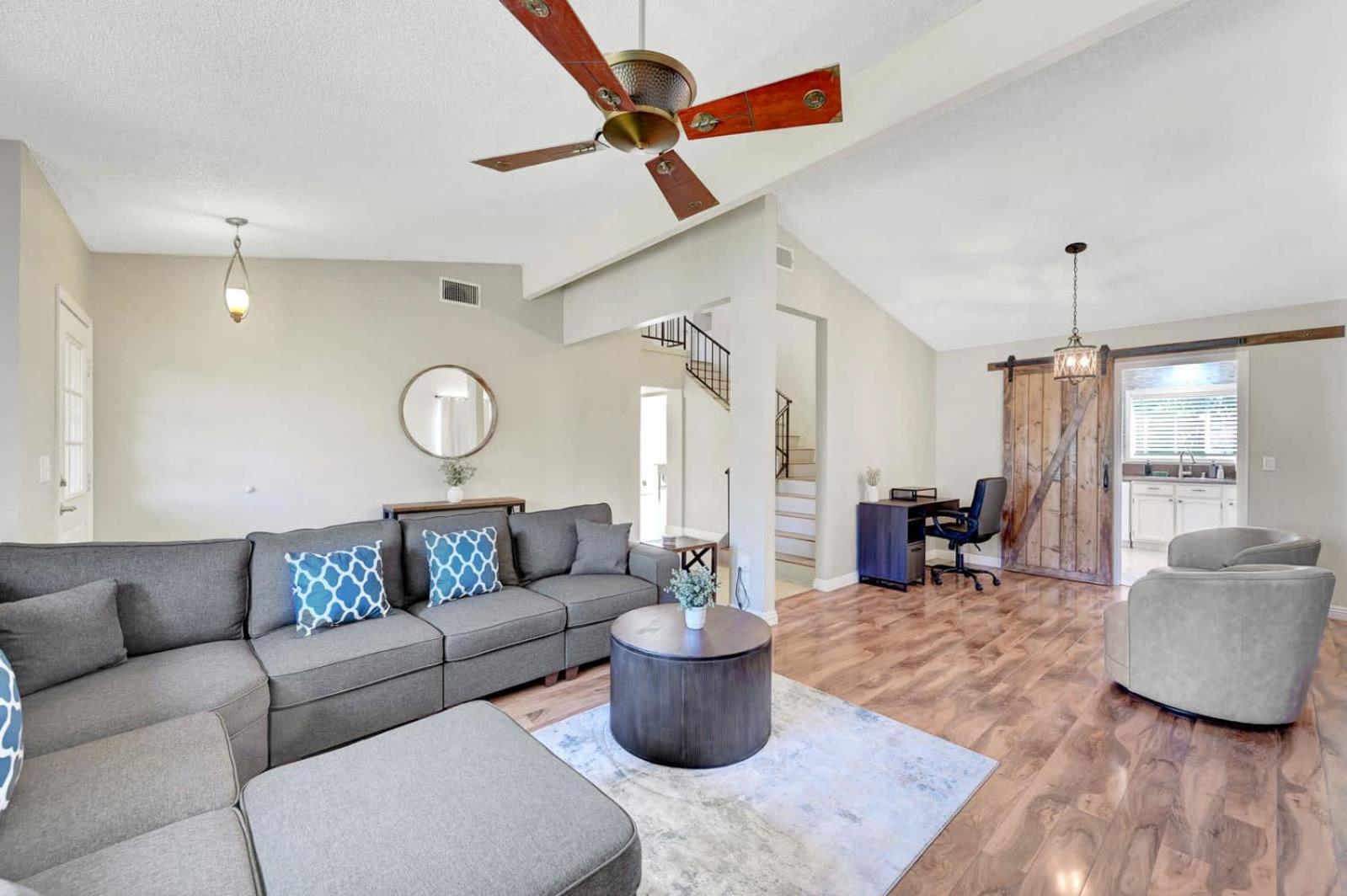 Bright Fun Spacious Home With Pool لاس فيغاس المظهر الخارجي الصورة